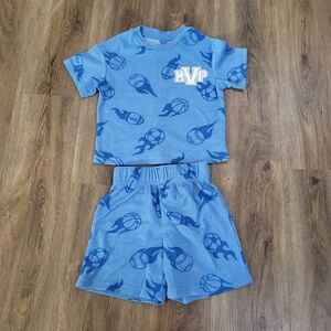 Cuddle Duds Boys Pajamas Size 4T/5T Shorts Tshirt Soccet Baseball Basketball